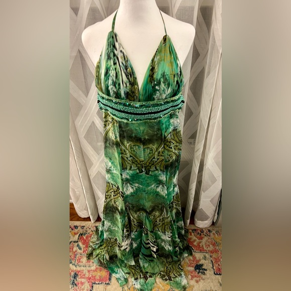 Stunning Tiffany Gown with Beaded Waist - Picture 2 of 12